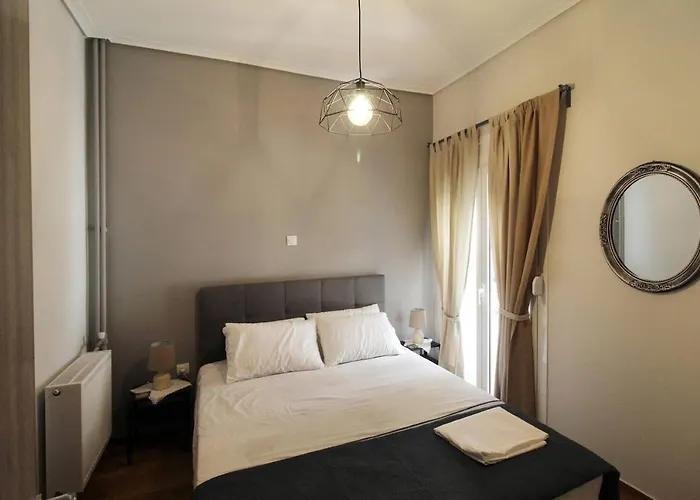 Luxury Flat In Hilton, Central Athens, 3\' Metro, Vfm!