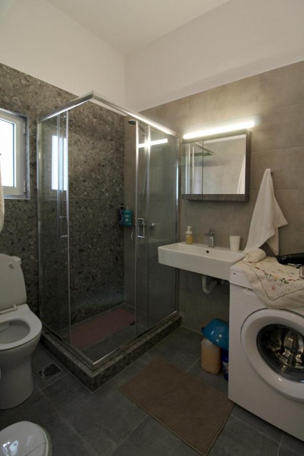 Luxury Flat In Hilton, Athens, 3' Metro, Vfm! Apartment Athen